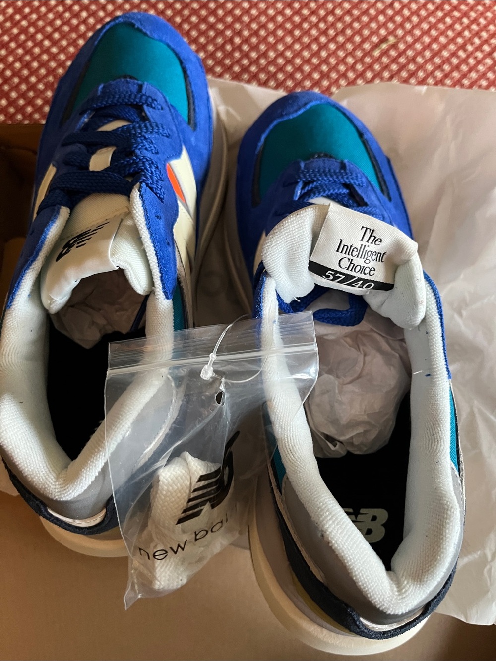 New Balance Men’s Running Course Blue and Orange with Metallic - Picture 7 of 10
